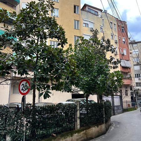 Tirana Center Apartment Buitenkant foto