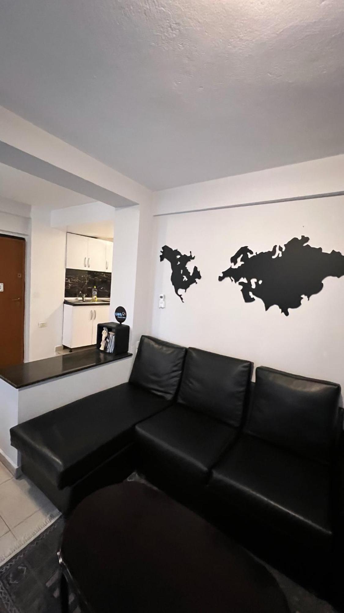 Tirana Center Apartment Buitenkant foto